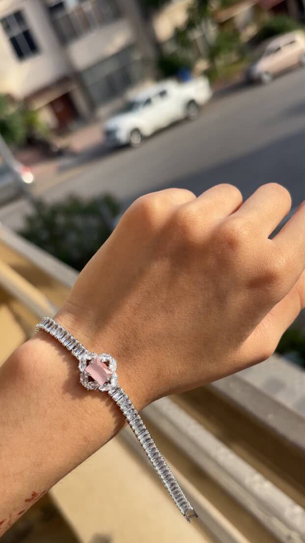 ✨ Elegant Crystal Flower Tennis Bracelets