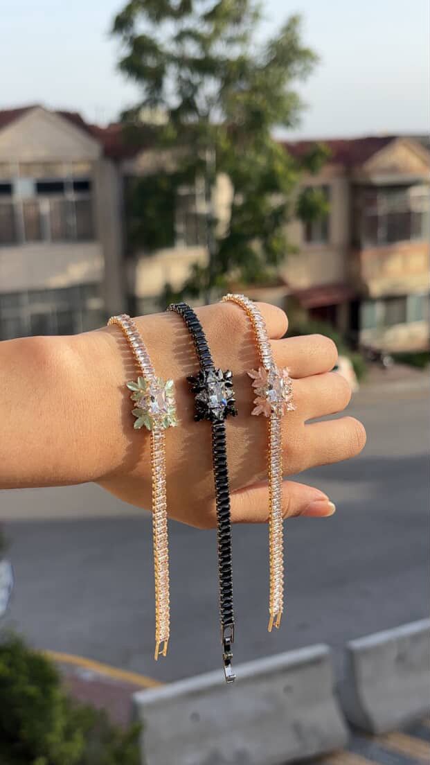 ✨ Elegant Crystal Flower Tennis Bracelets